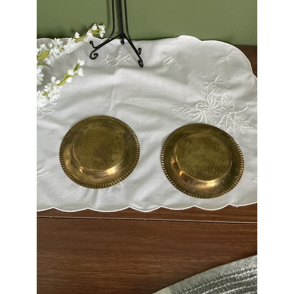 Vintage Etched Brass Candle Coasters Set of 2 Celtic Knot Small Trinket Dishes - Picture 3 of 4